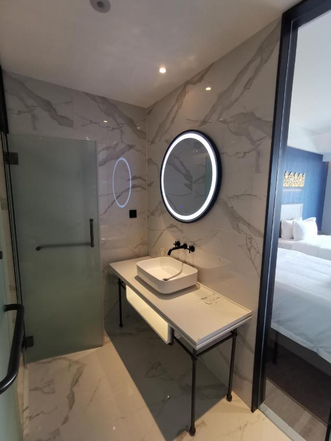 Tian Yi International Hotel 天艺国际酒店 Phnom Penh Eksteriør billede