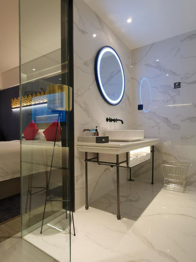 Tian Yi International Hotel 天艺国际酒店 Phnom Penh Eksteriør billede